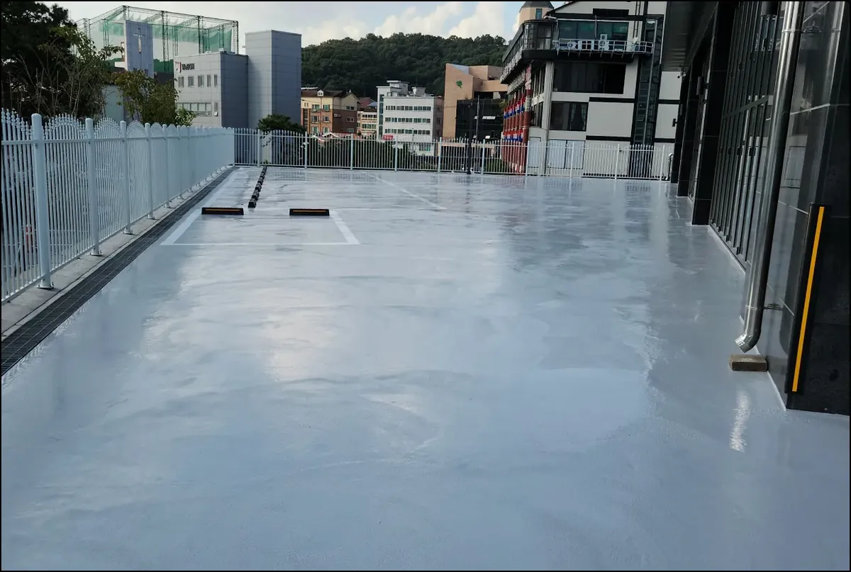 성남 분당구 상가 야외 주차장 고경질우레탄방수 시공 후